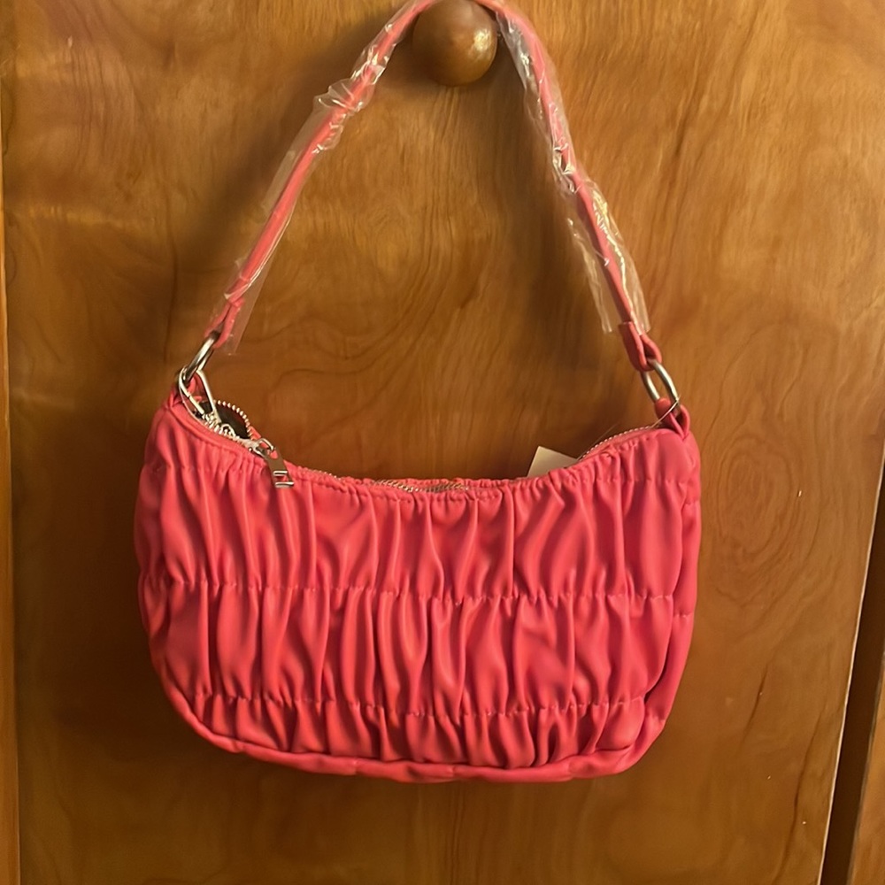 Collection 18 Ruched Fuschia Handbag - Picture 2 of 5